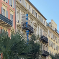 AMMI Hôtels poursuit son développement à Nice avec la reprise de l'Hôtel Helvétique et confirme son positionnement d'acteur de référence du milieu de gamme en hyper-centre